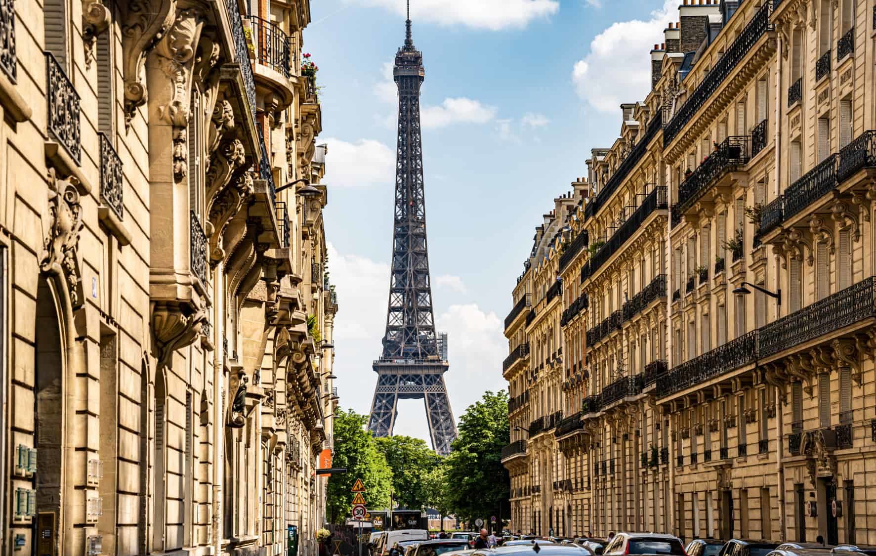 Paris Paris